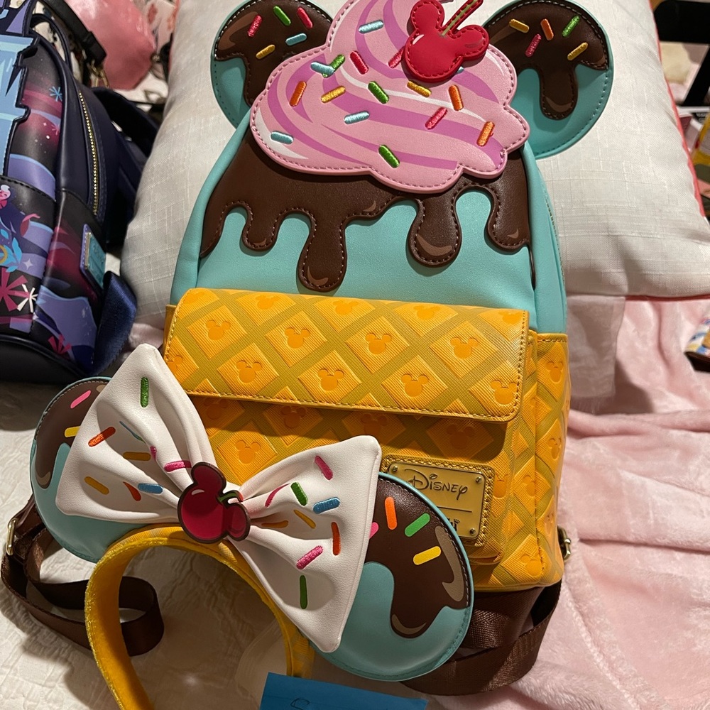 Disney Loungefly Sundae Set